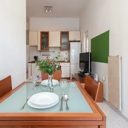 Daire One-bedroom In Zadar